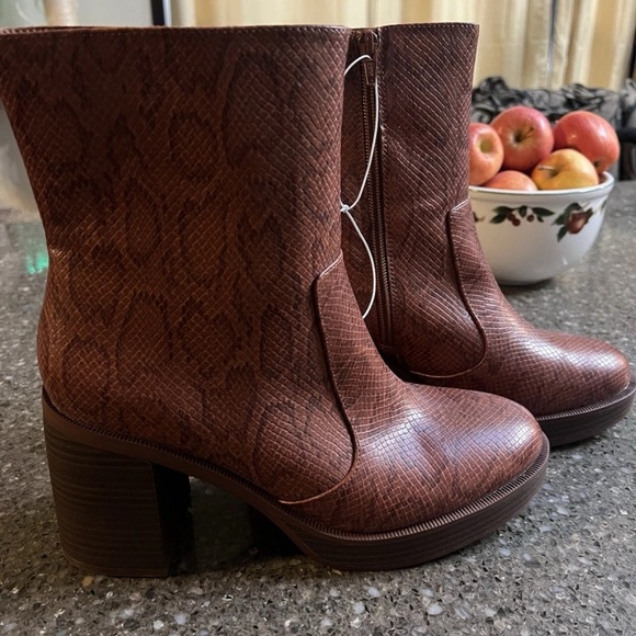Universal Thread Shoes - Brown Snake Print Ankle Boots